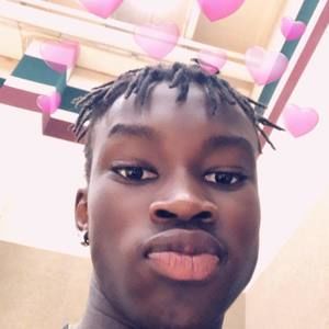 Meet your Posher, Emmanuel